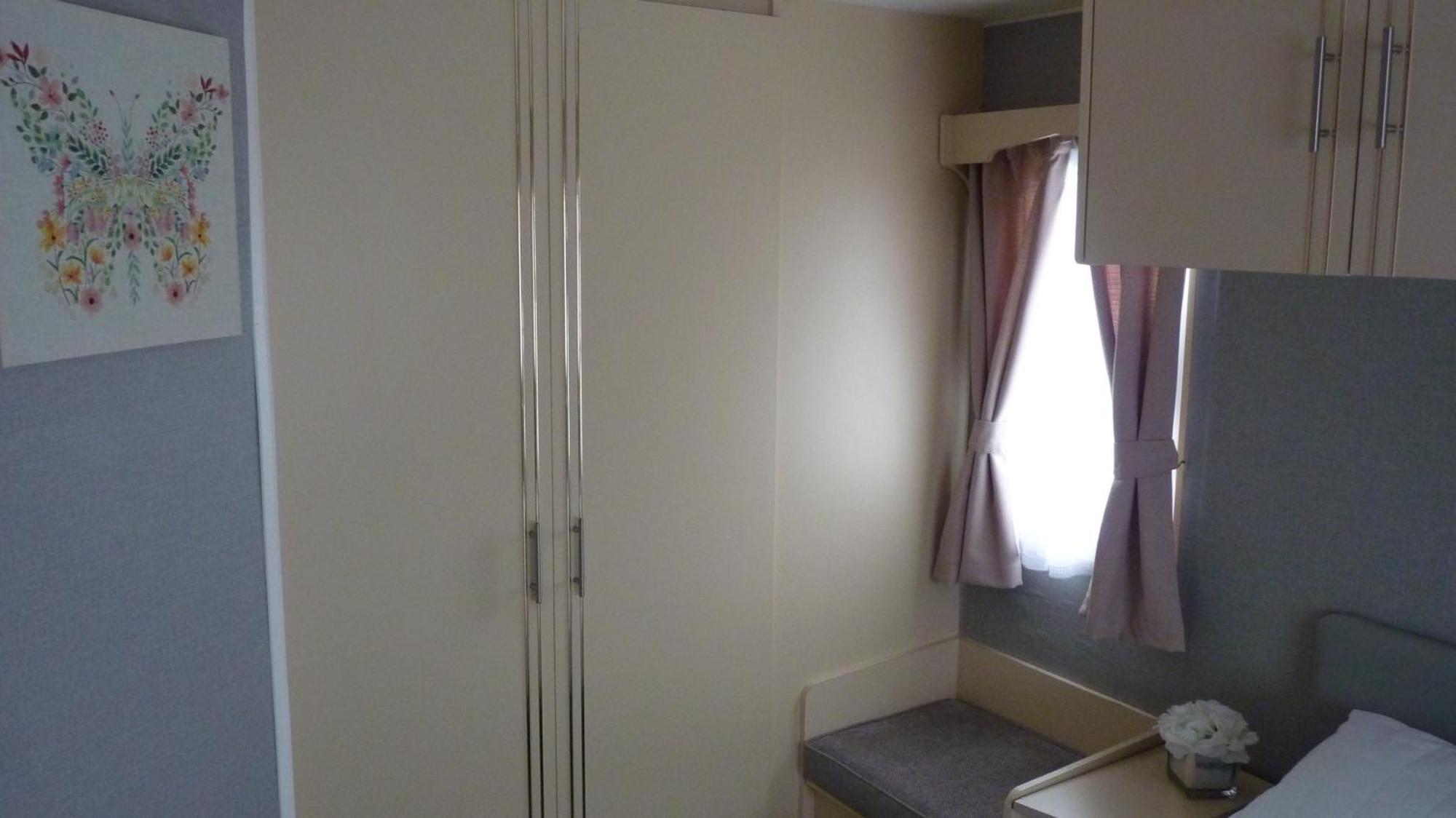 L&g FAMILY HOLIDAYS 8 BERTH CORAL BEACH EMMA MAX 4 ADULTS Ingoldmells Exterior foto