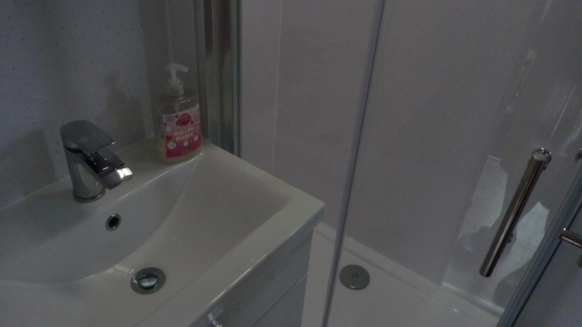 L&g FAMILY HOLIDAYS 8 BERTH CORAL BEACH EMMA MAX 4 ADULTS Ingoldmells Exterior foto